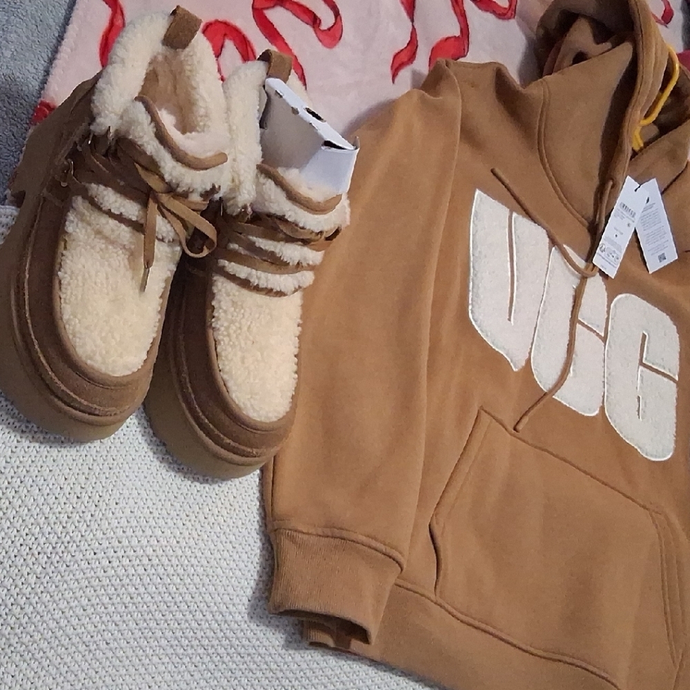 UGG Tan and Cream Ankle Boots With Hoodie